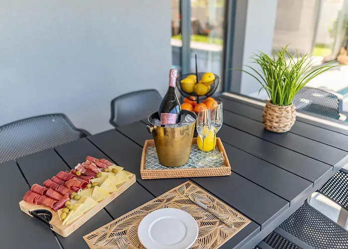 בית נופש Gorgeous In *