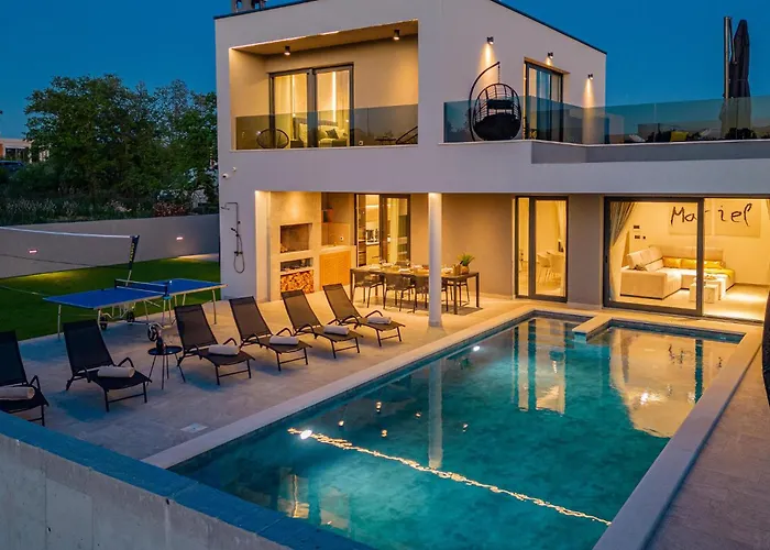 בית נופש Gorgeous In זאדאר