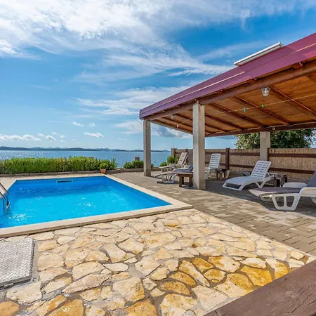Gorgeous In Holiday home *